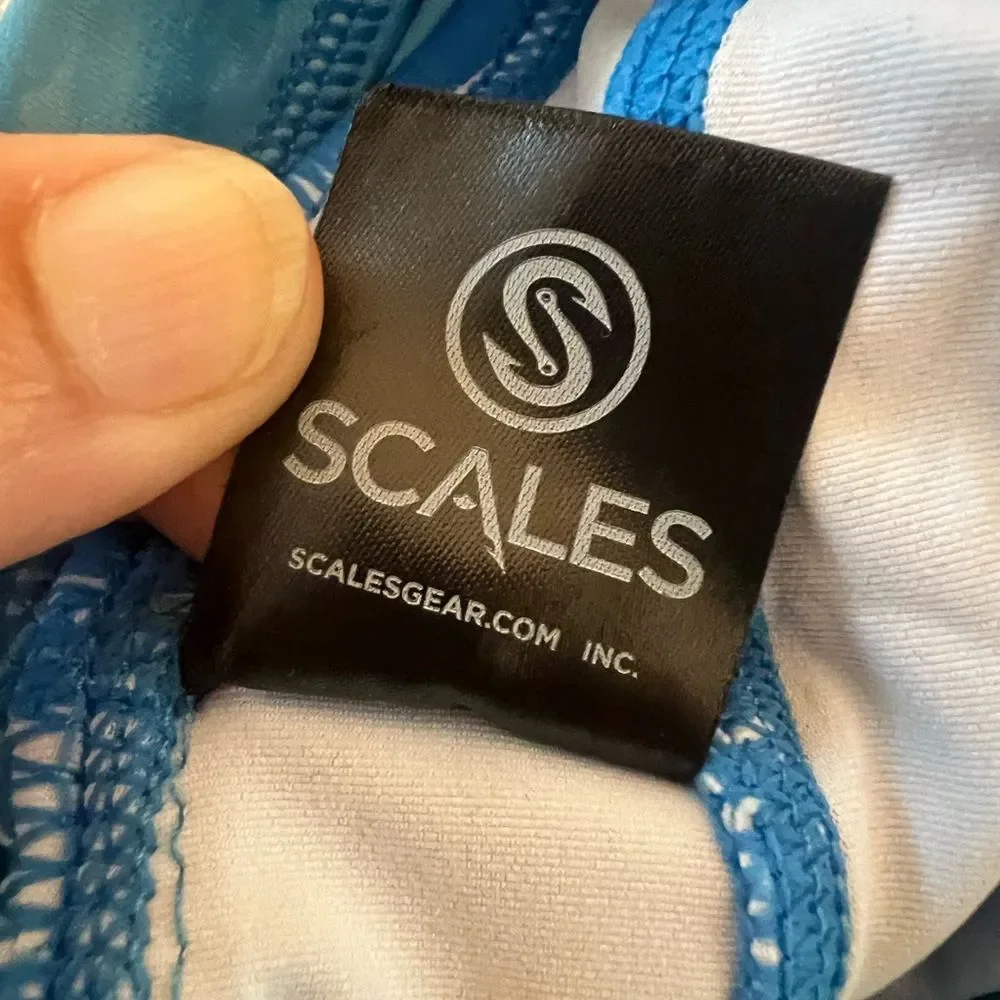 NWT Scales Blue Marble Women's Iconic Skort/Skirt Color Aqua Size Large Athletic